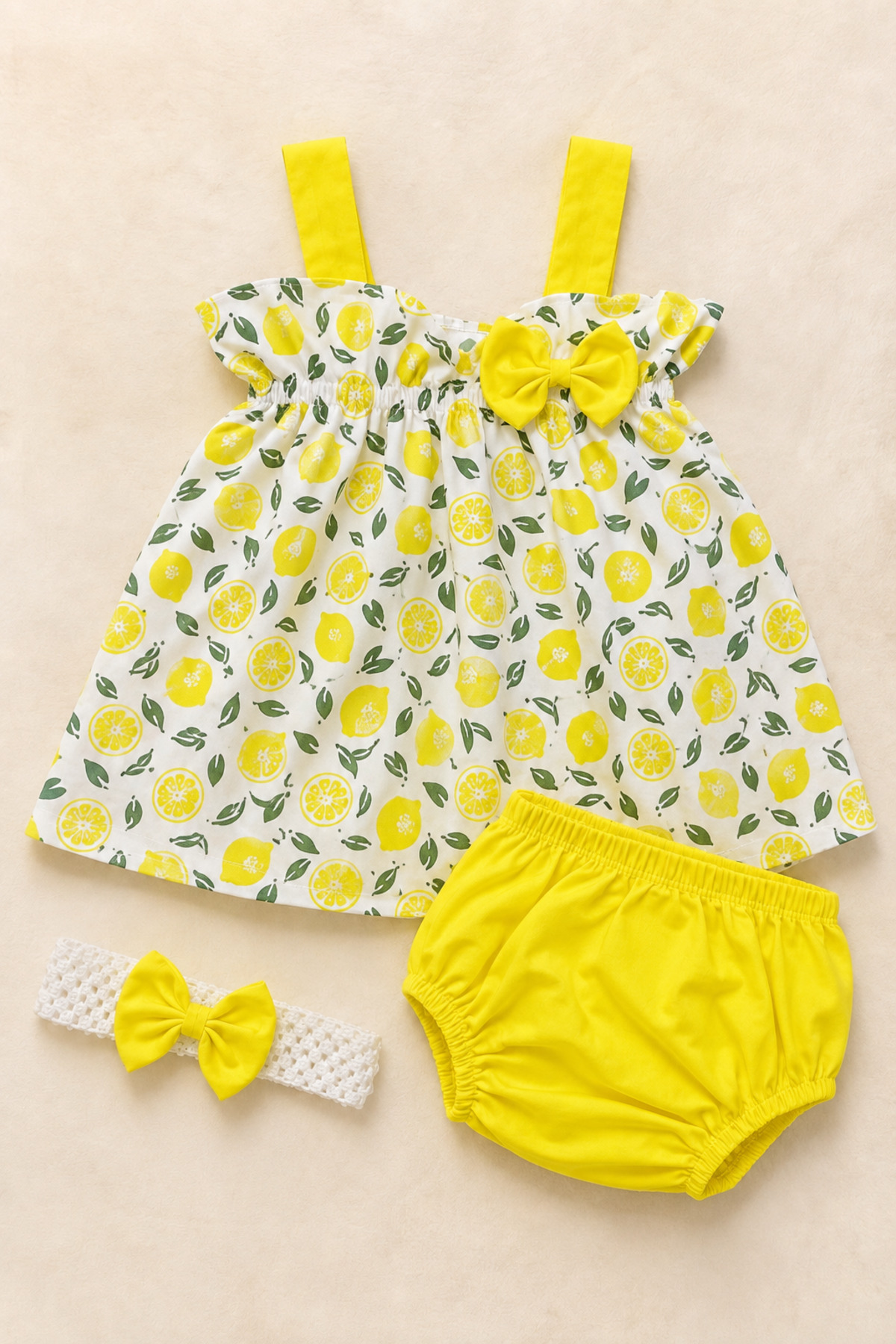 Ensemble pour bébé fille jaune avec imprimé mandarine