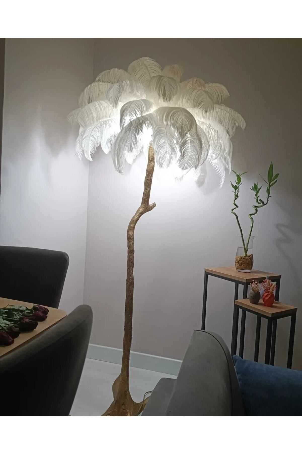 Plume d'autruche pour lampadaire