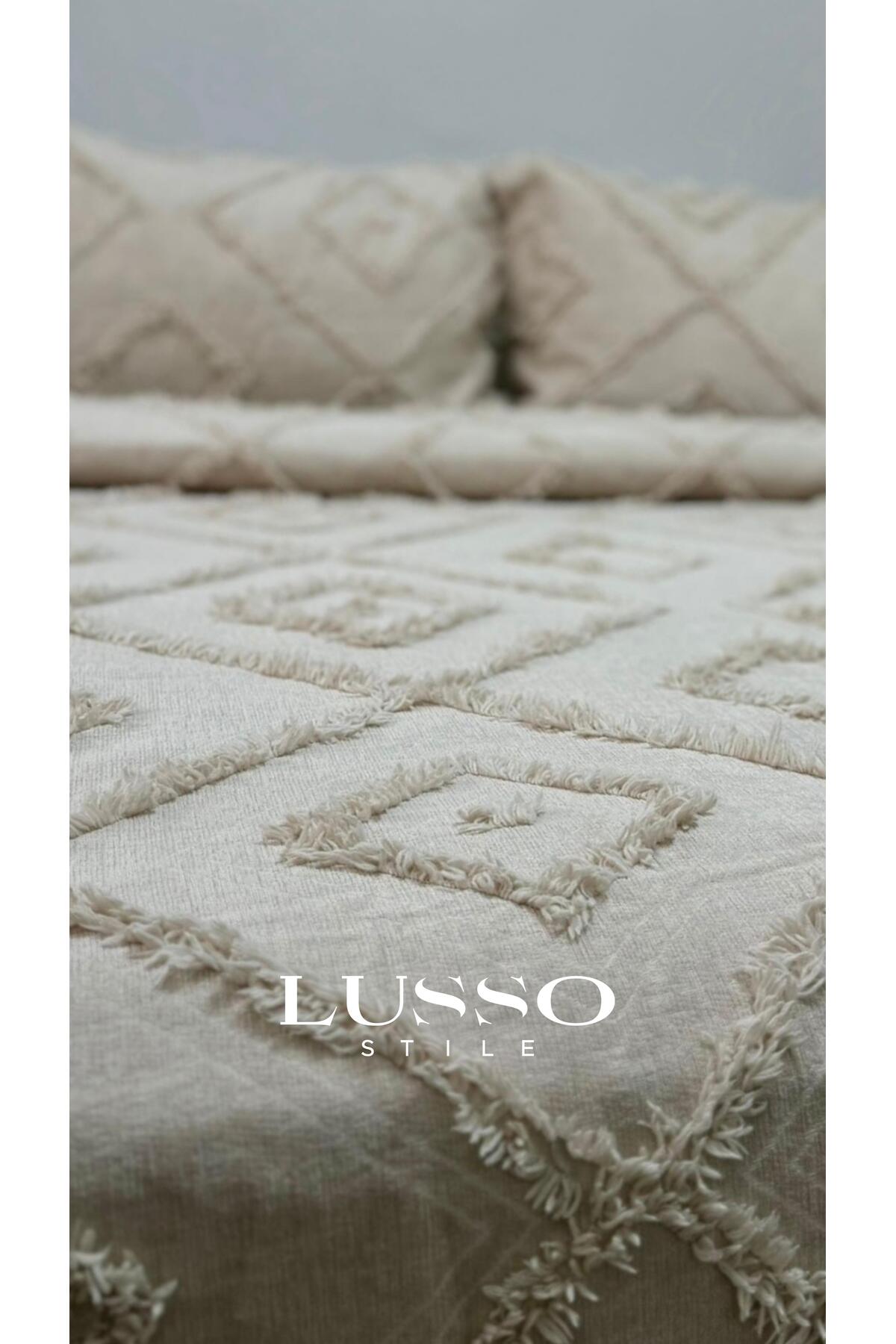 Housse de lit scandinave Jasmin pour lit double  et 2 taies d'oreiller beige