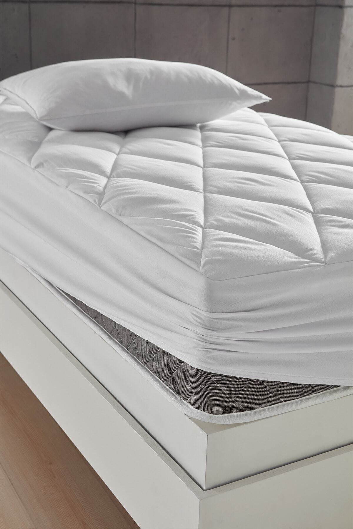 Protège-matelas Relax Touch avec housse ajustée