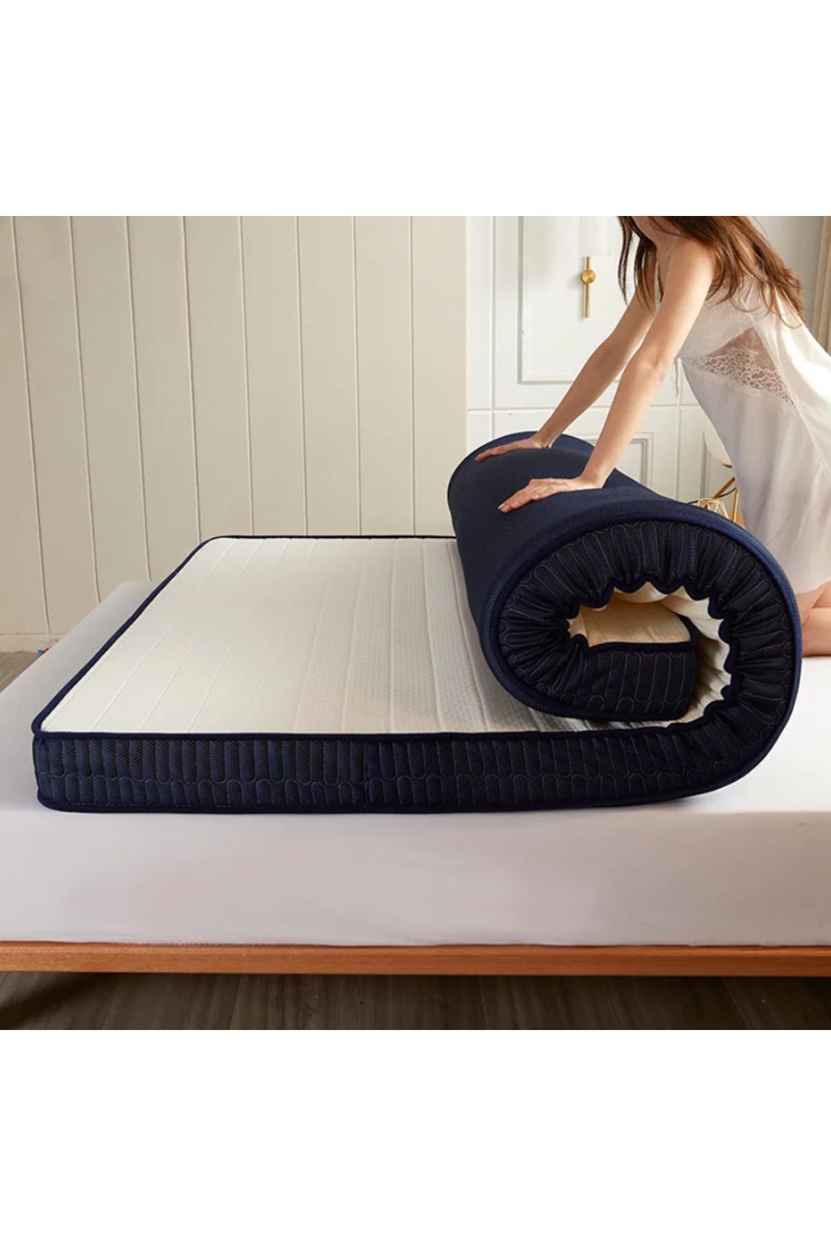 Lit de sol pliable simple avec matelas en mousse de  cm fonctionnel