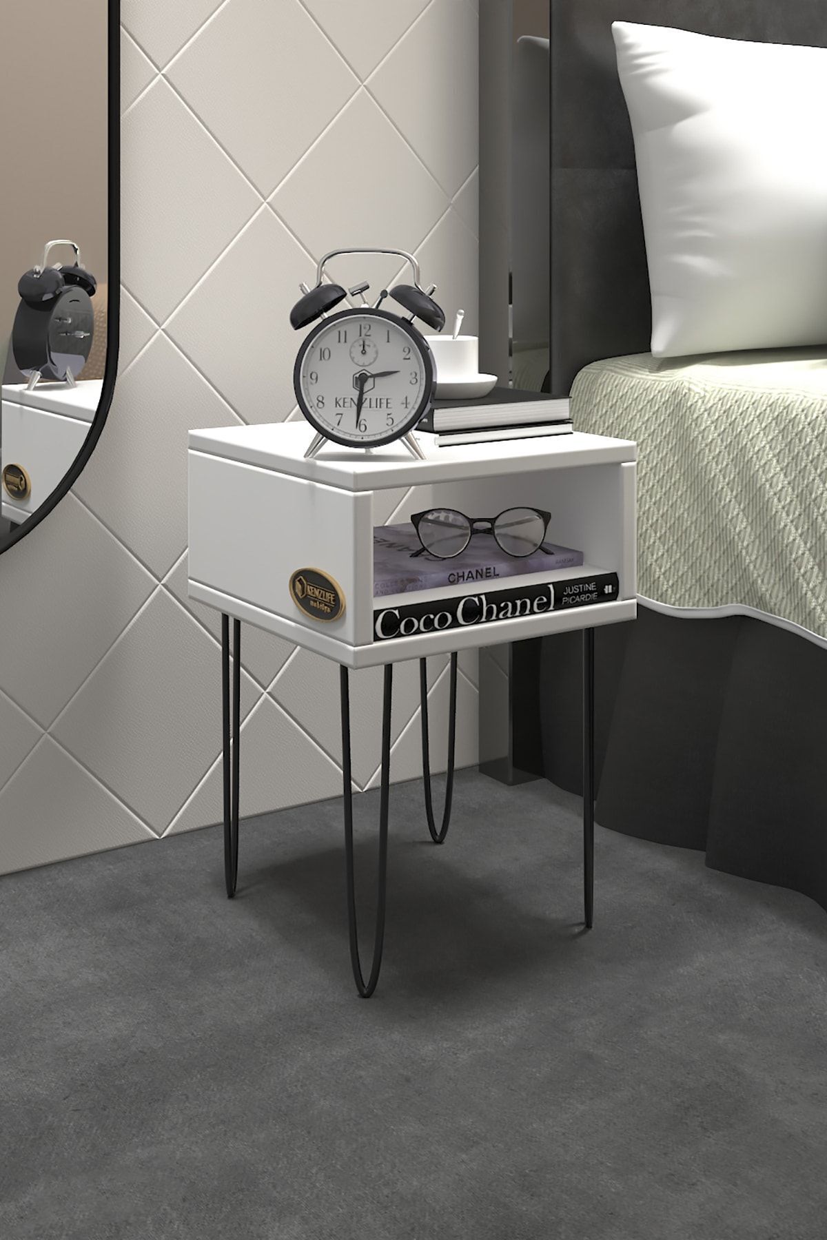 Table d'appoint Ortense Byz Commode ** Table gigogne moyenne avec pieds en métal (M)