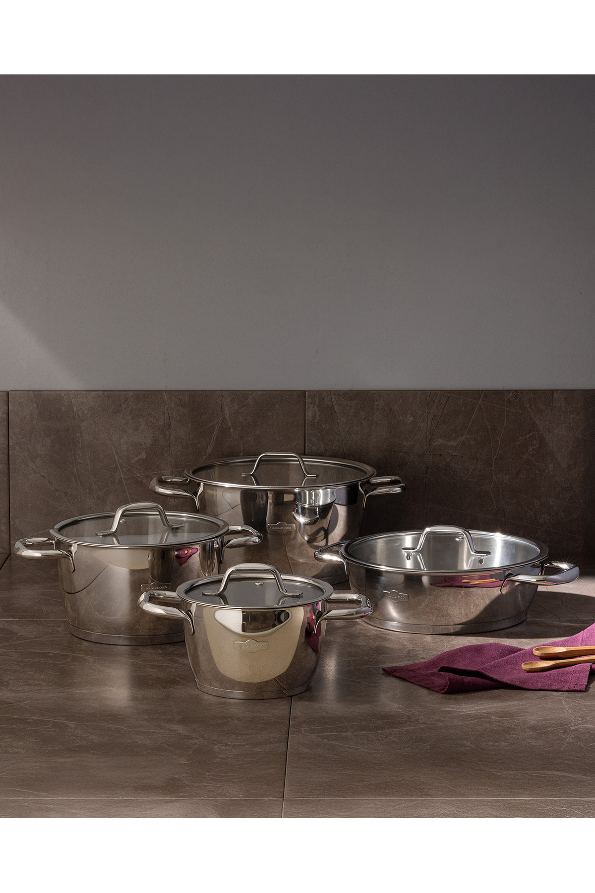 Ensemble de 8 pièces de casseroles Nova - Acier