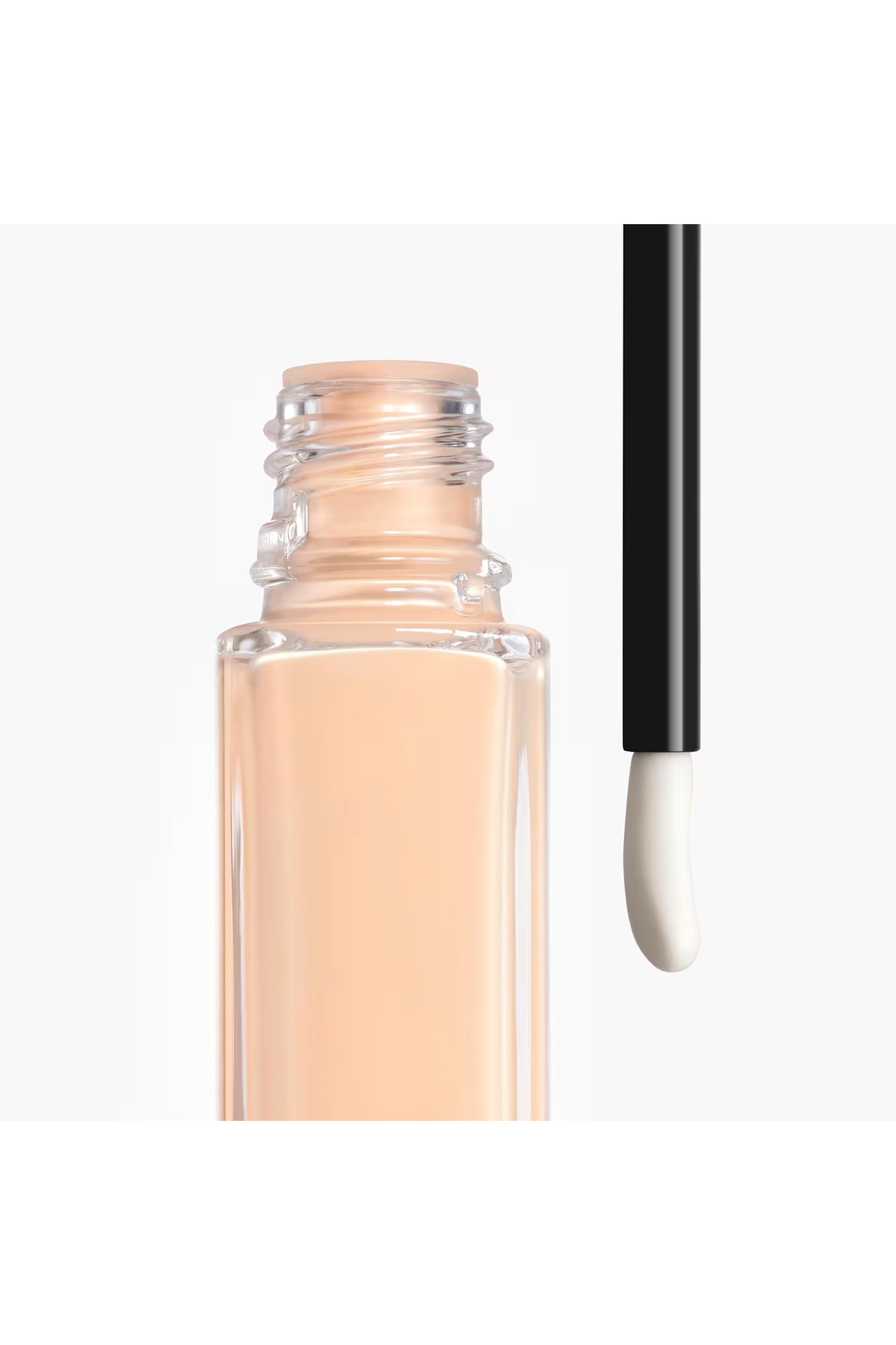 LES BEIGES SERUM CONCEALER - Éclat naturel et sain