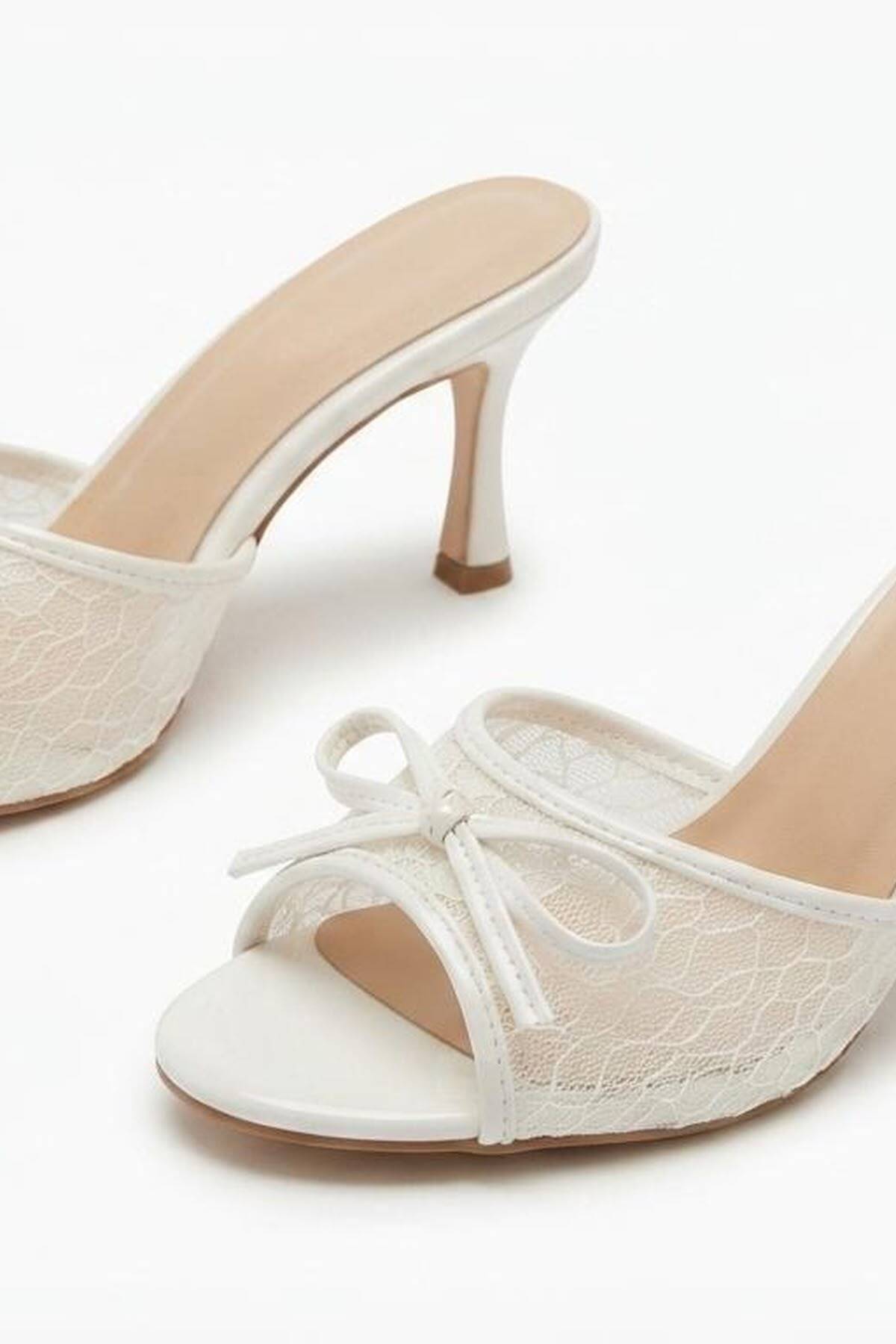 Sandales habillées à talons pour femmes avec broderie en résille