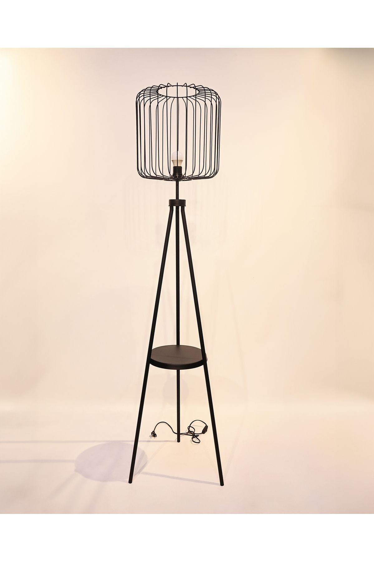 Table basse à détails en cage Lampadaire en métal