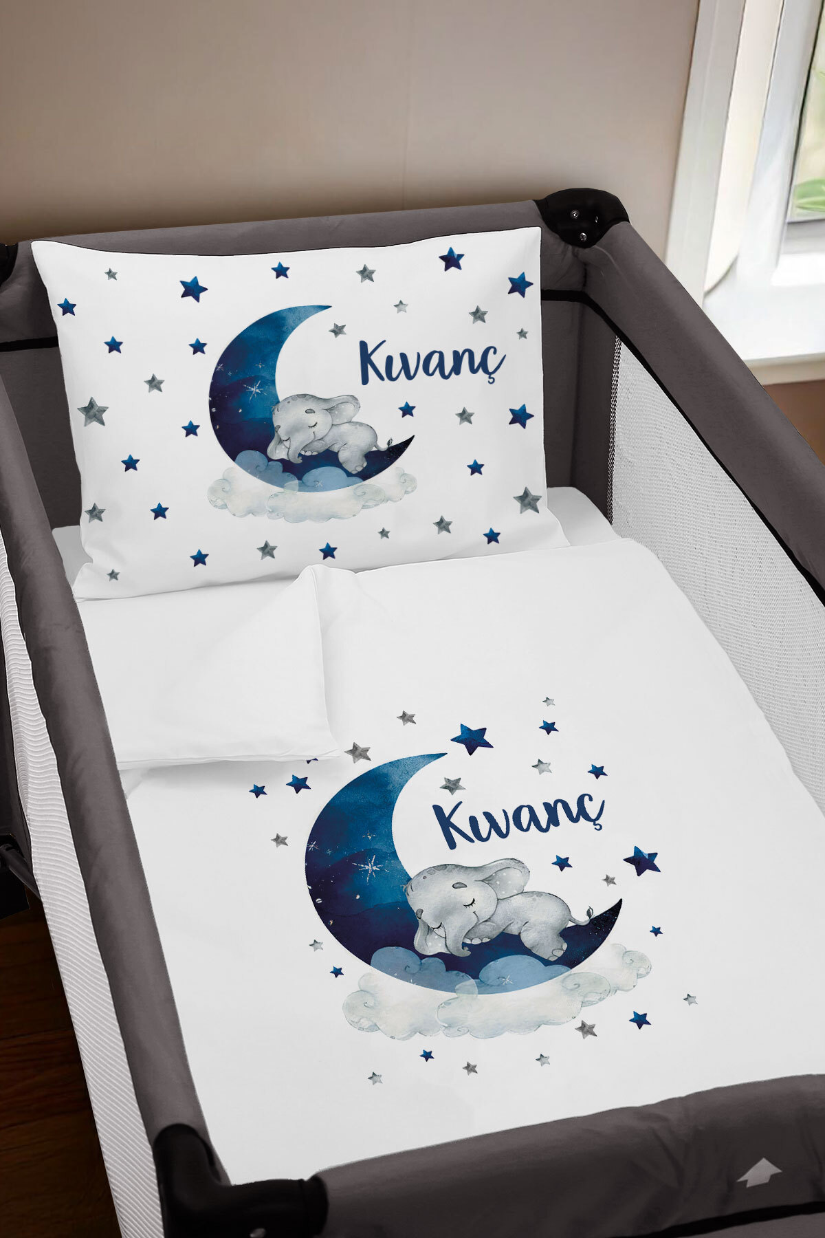 Ensemble de literie pour lit bébé  personnalisé avec le nom, bleu, Éléphant sur la Lune