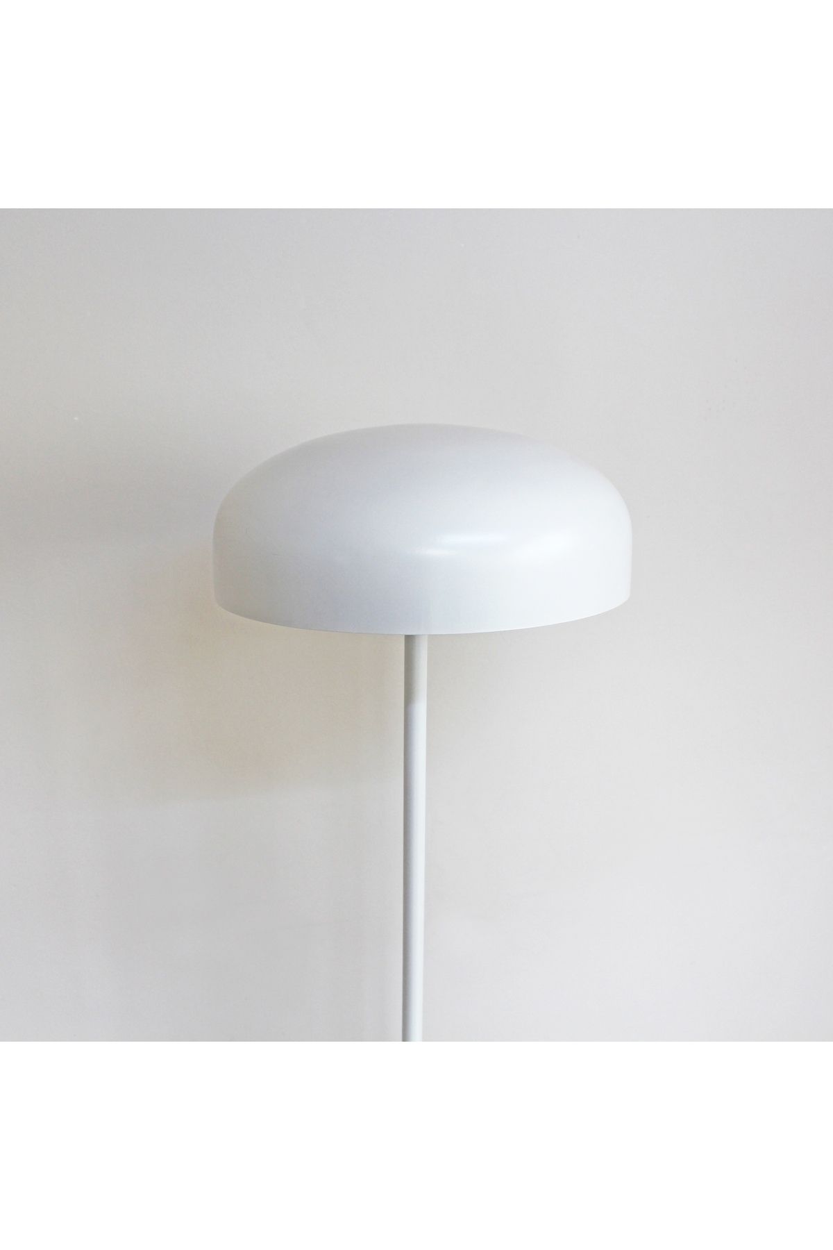 LAMPE SUR PIED EOS METAL