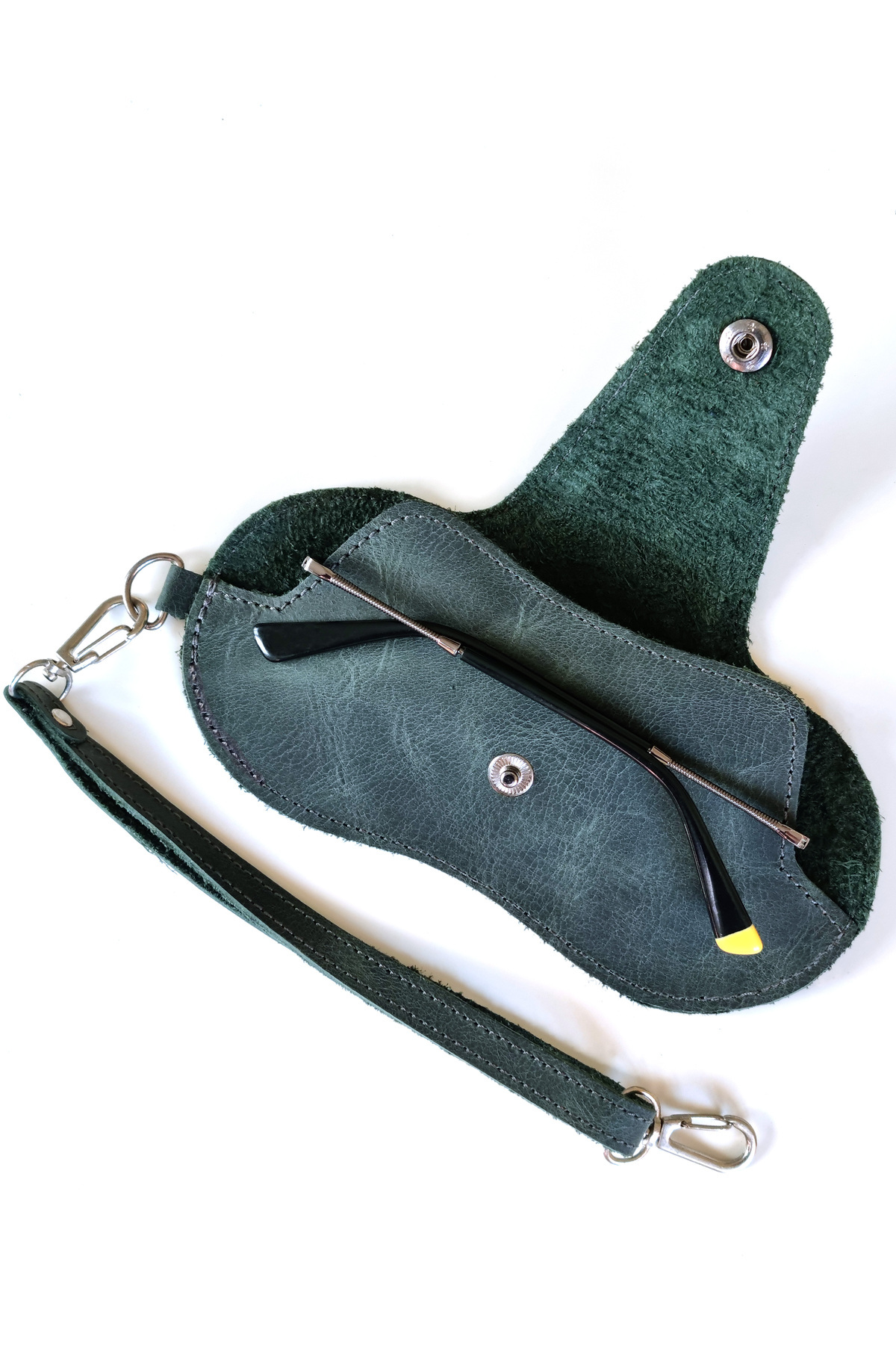 Étui à lunettes en cuir véritable de design spécial