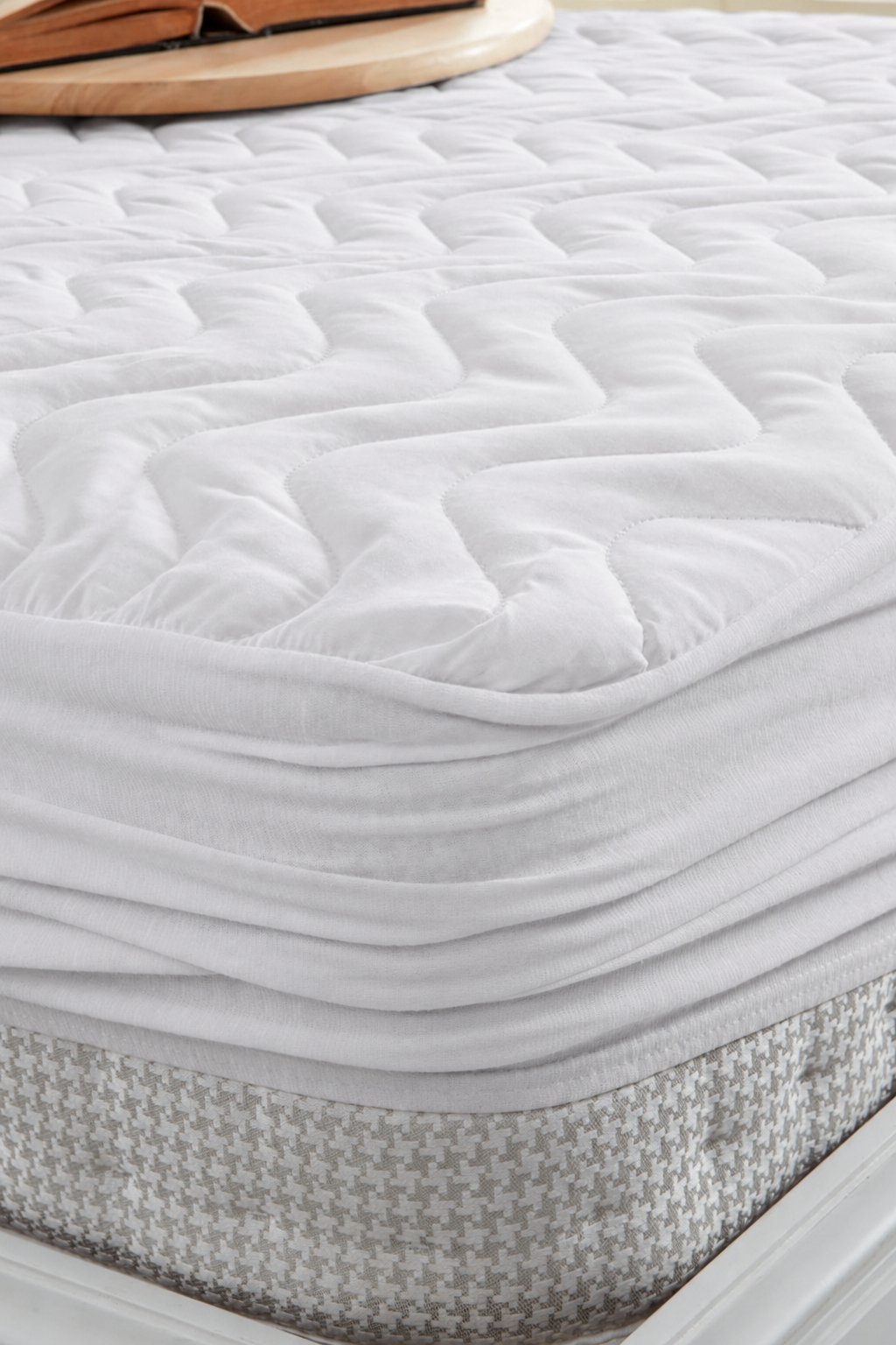 Protège-matelas matelassé ajusté avec bords complets, imperméable aux liquides, drap housse blanc